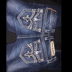 Women’s size 25 boot cut rock revival jeans